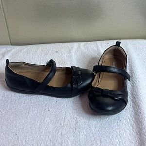 Black flats